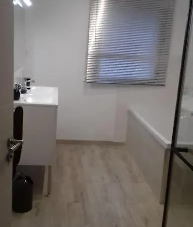 Au Sein D'un Elevage De Chevaux Villa Brucquedal